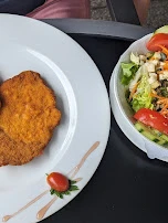 Schnitzel Mit Salatteller